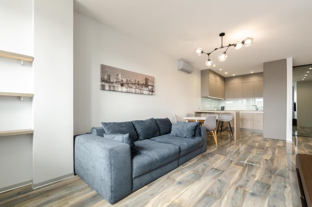 Petrovdom Apartment 77-94-59 In Rc Tetris Hall, Dilova Street 1-2 Kiev Exteriör bild