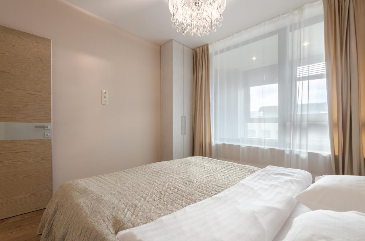 Petrovdom Apartment 77-94-59 In Rc Tetris Hall, Dilova Street 1-2 Kiev Exteriör bild