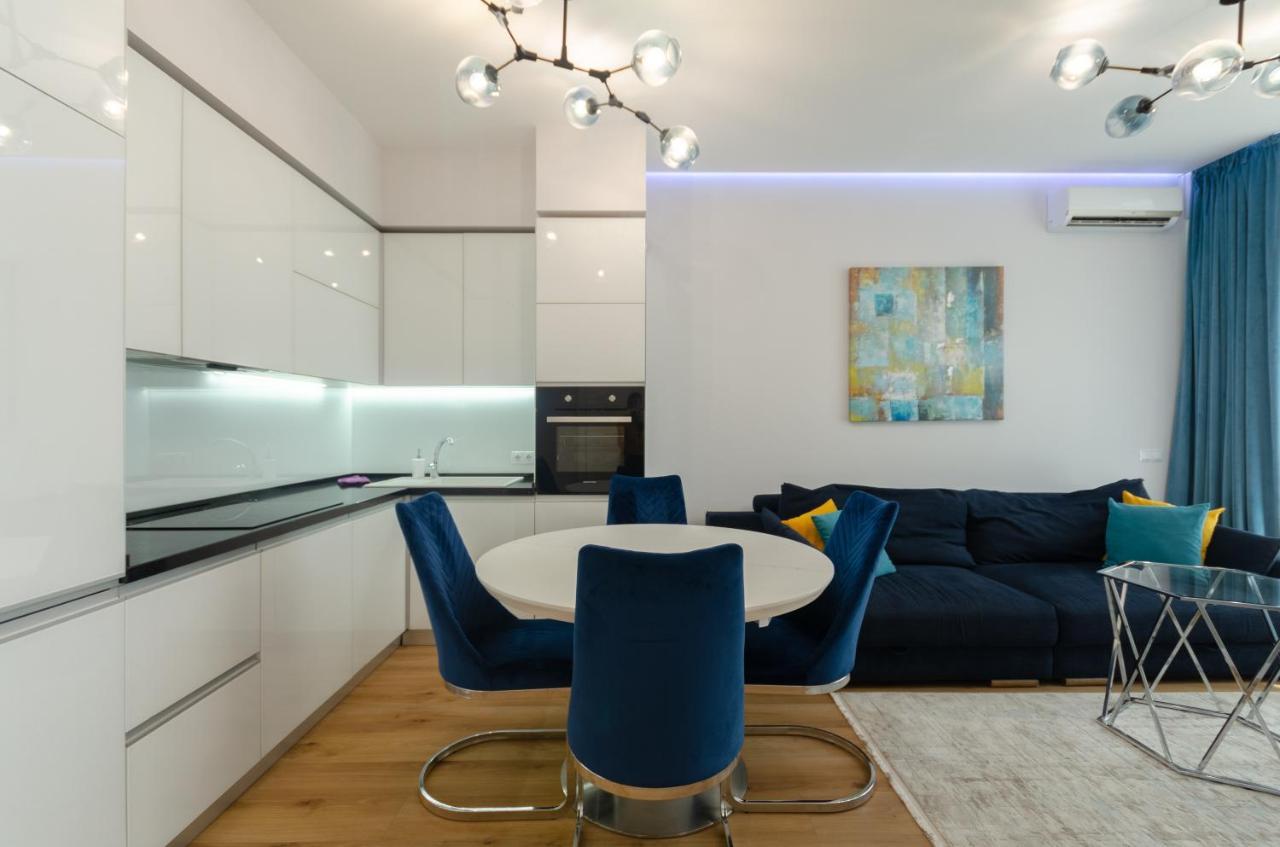 Petrovdom Apartment 77-94-59 In Rc Tetris Hall, Dilova Street 1-2 Kiev Exteriör bild
