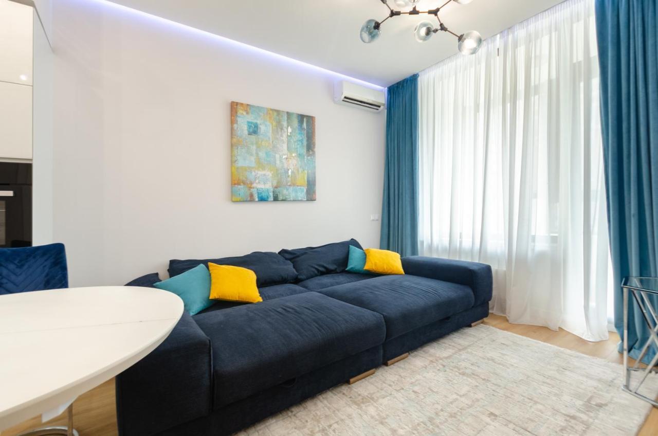 Petrovdom Apartment 77-94-59 In Rc Tetris Hall, Dilova Street 1-2 Kiev Exteriör bild
