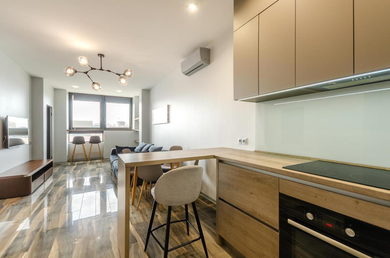 Petrovdom Apartment 77-94-59 In Rc Tetris Hall, Dilova Street 1-2 Kiev Exteriör bild