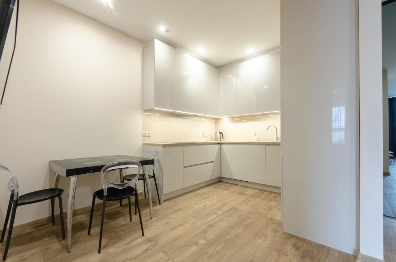 Petrovdom Apartment 77-94-59 In Rc Tetris Hall, Dilova Street 1-2 Kiev Exteriör bild