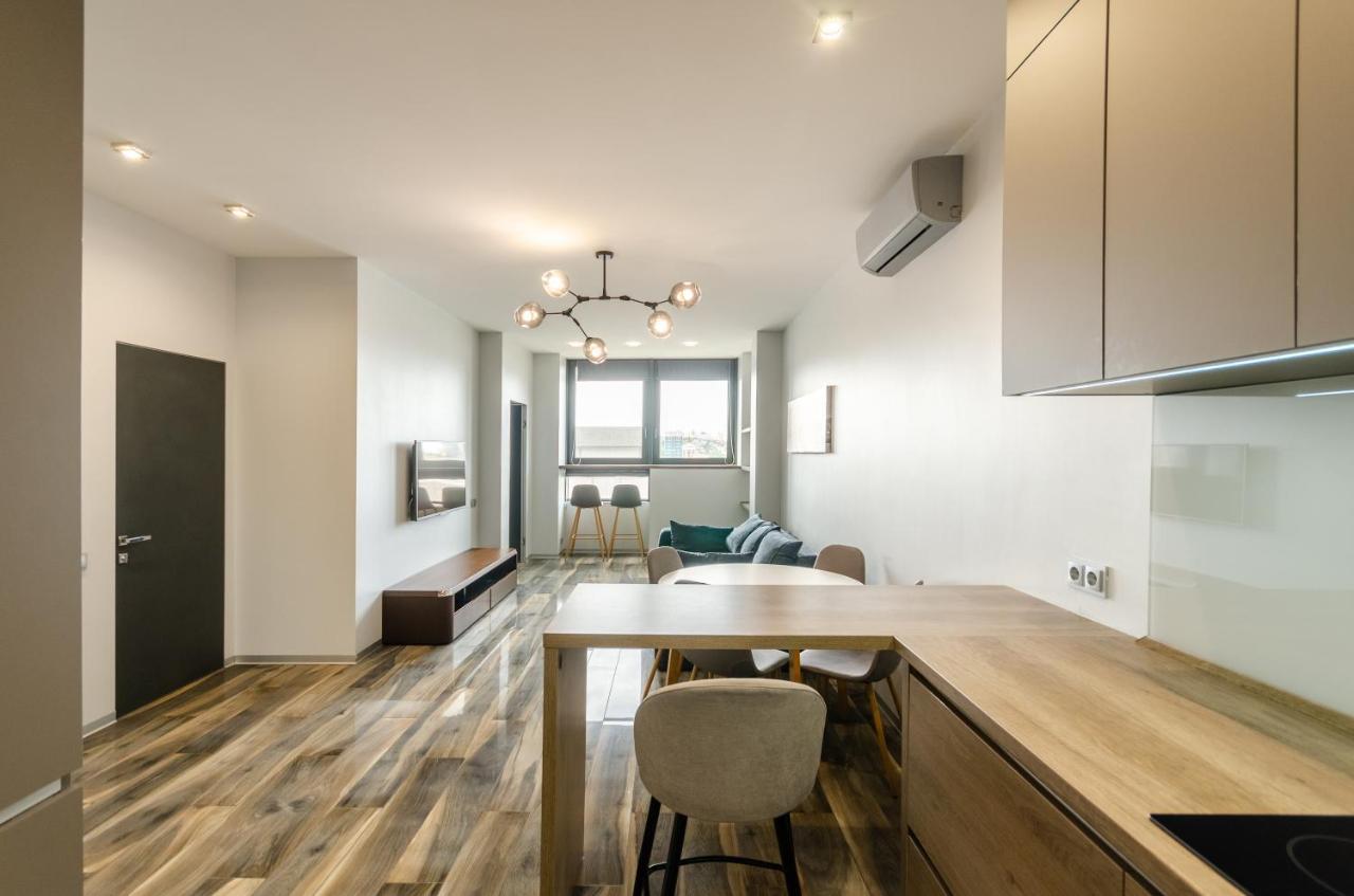 Petrovdom Apartment 77-94-59 In Rc Tetris Hall, Dilova Street 1-2 Kiev Exteriör bild