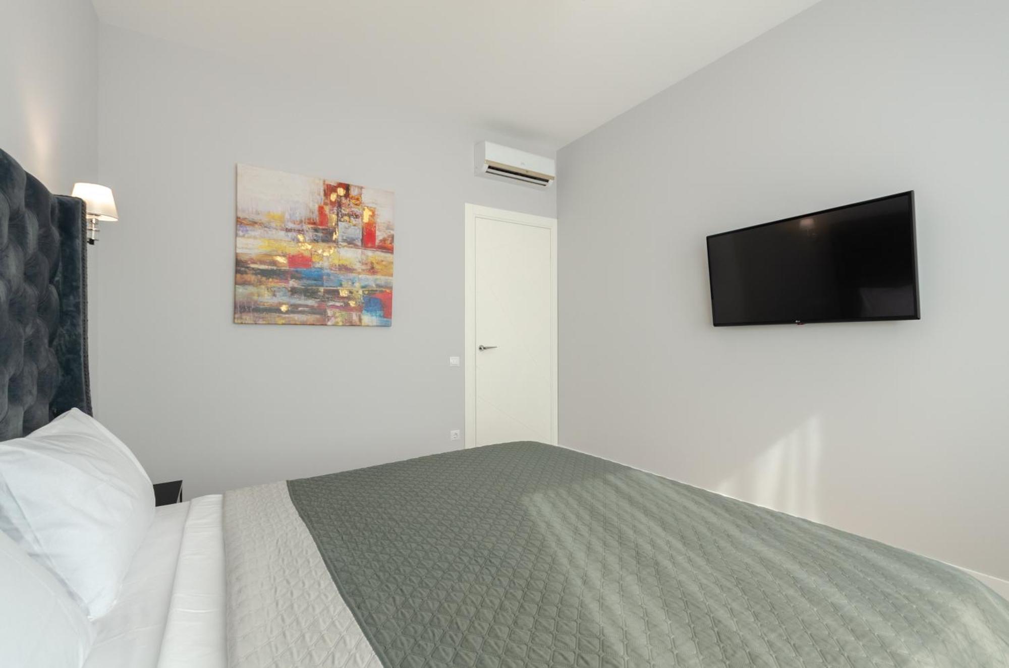 Petrovdom Apartment 77-94-59 In Rc Tetris Hall, Dilova Street 1-2 Kiev Exteriör bild